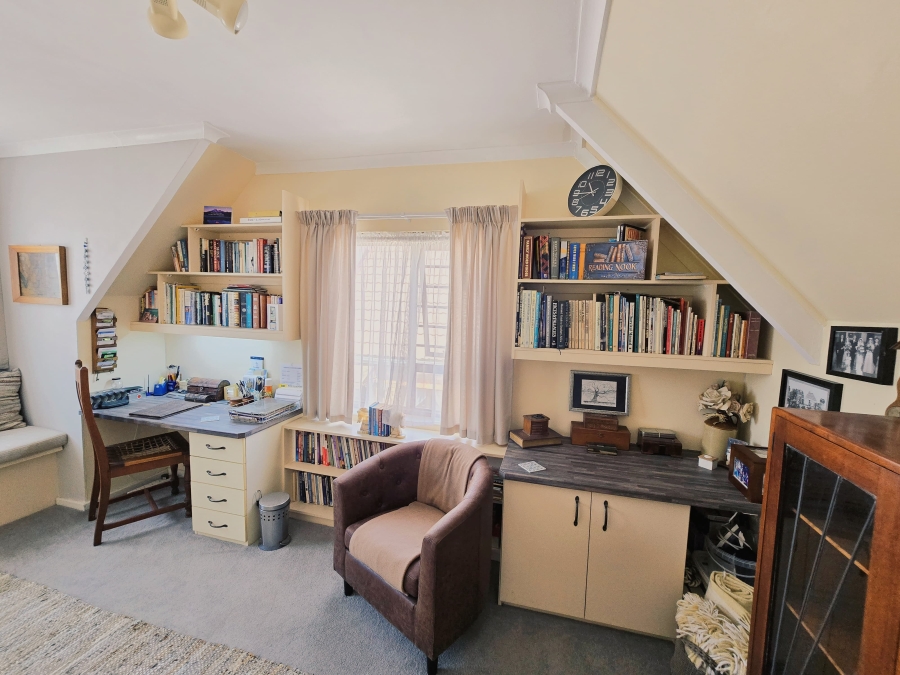 3 Bedroom Property for Sale in Dormehls Drift Western Cape